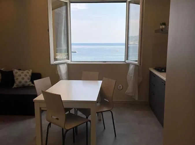 Au Ma Monterosso al Mare